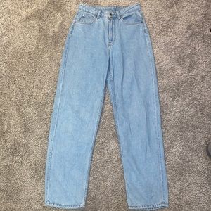 H&M Ultra High Waist 90s Baggy Jeans